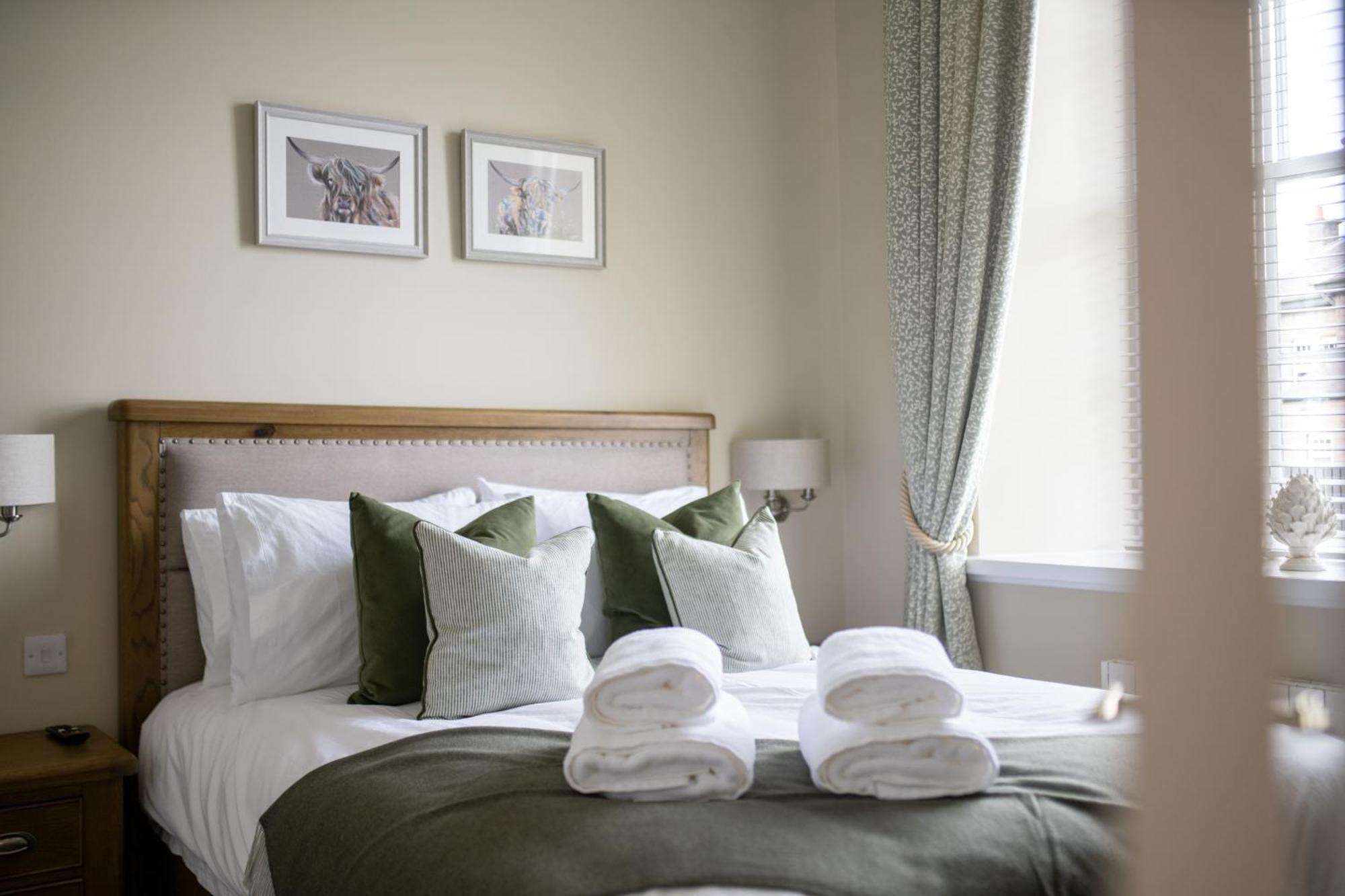 1 Old Edinburgh Court Apartment *